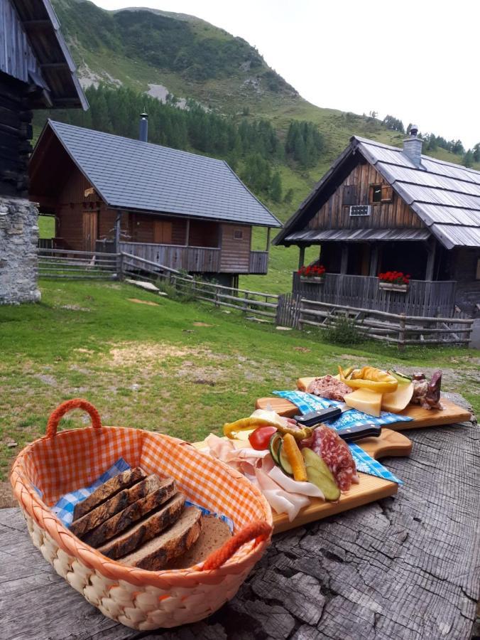Apartment Edelweiss & Enzian - Gaestehaus Zum Fuchs Hermagor-Pressegger See